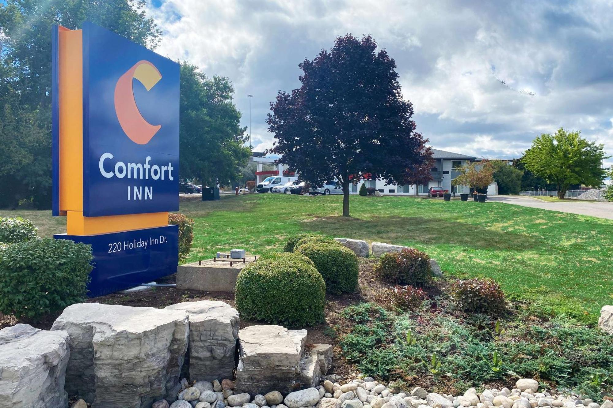 Comfort Inn Cambridge Bagian luar foto
